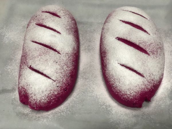 火龙果麻薯软欧包