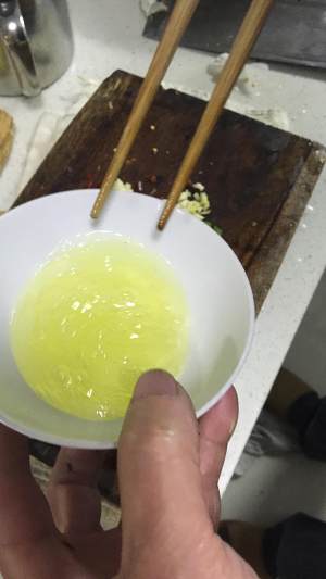 怎样判断牛蛙熟了