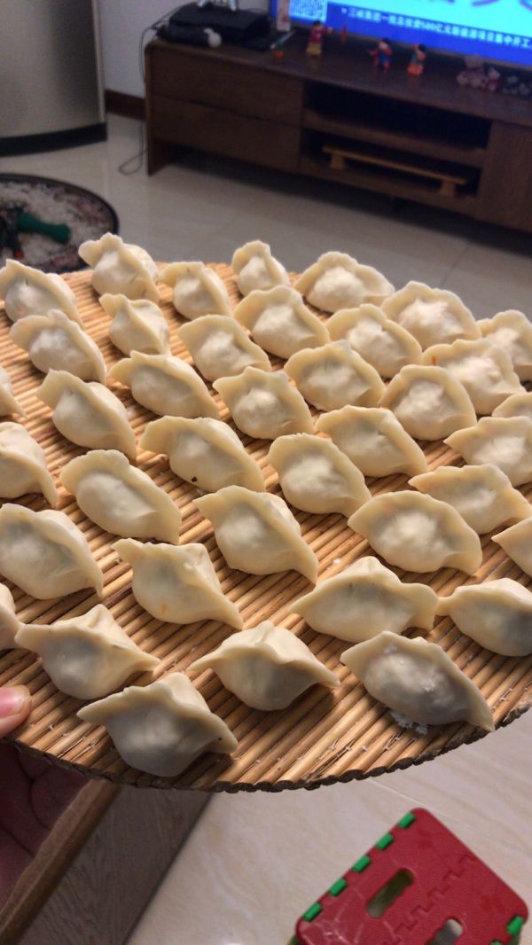 胡萝卜鸡蛋水饺