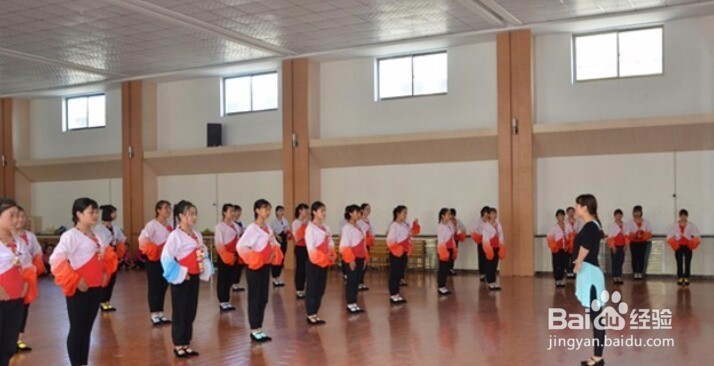 小女孩该不该学习跳舞!