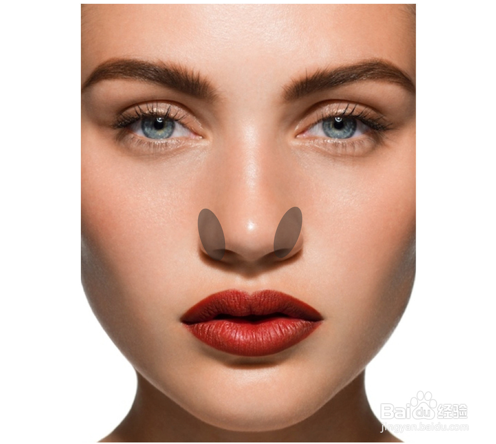 缩鼻翼，提高鼻梁的按摩方法，不需要任何工具