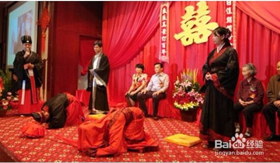 中国传统求婚习俗和西方传统求婚习俗的区别