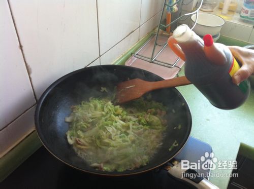 #我的拿手菜#教你烹饪美味的肉丝炒卷心菜