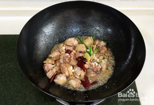 好吃的香菇炖鸡家常做法