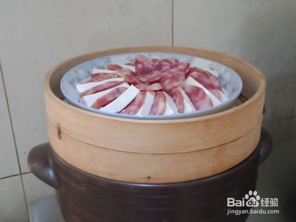 教你做腊肠蒸豆腐