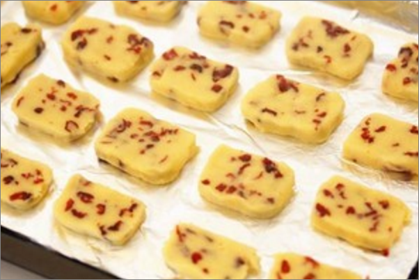 蔓越莓饼干的做法烤箱