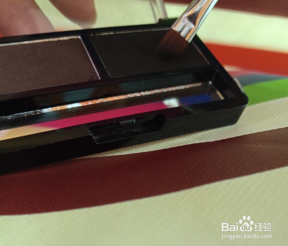 怎么用四个单品化全脸妆