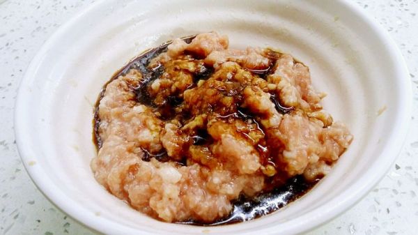 小肉虫子藏虎皮