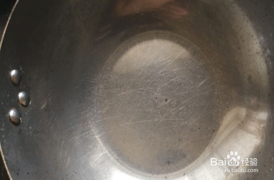 不锈钢盆烧焦了怎么清洗干净?