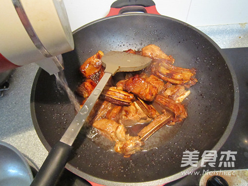 又香又面排骨炖土豆