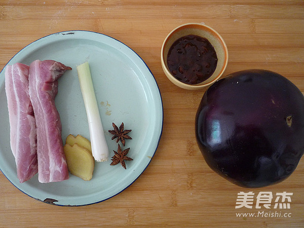 五花肉烧茄丁