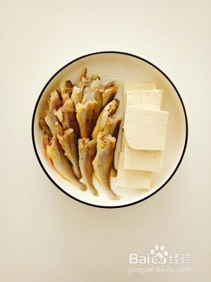 小黄鱼烧豆腐的美味做法