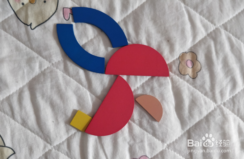 用幼儿积木怎么拼一只站着的长耳兔？