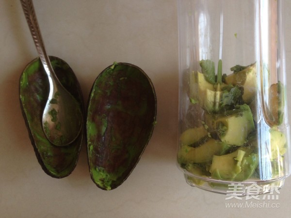 牛油果奶昔的做法