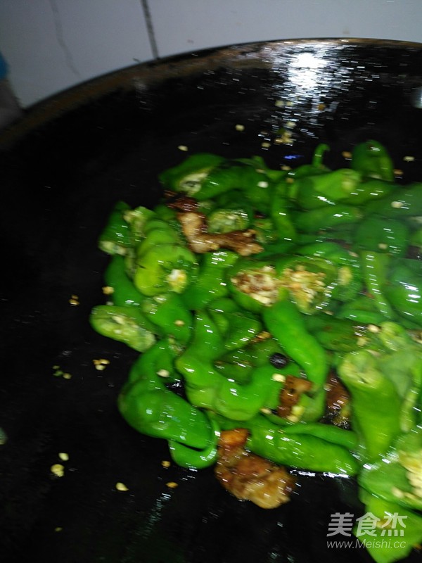 辣椒炒肉的做法