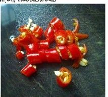 香辣过瘾的花生培根芝心披萨