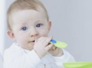 如何给宝宝冲米粉