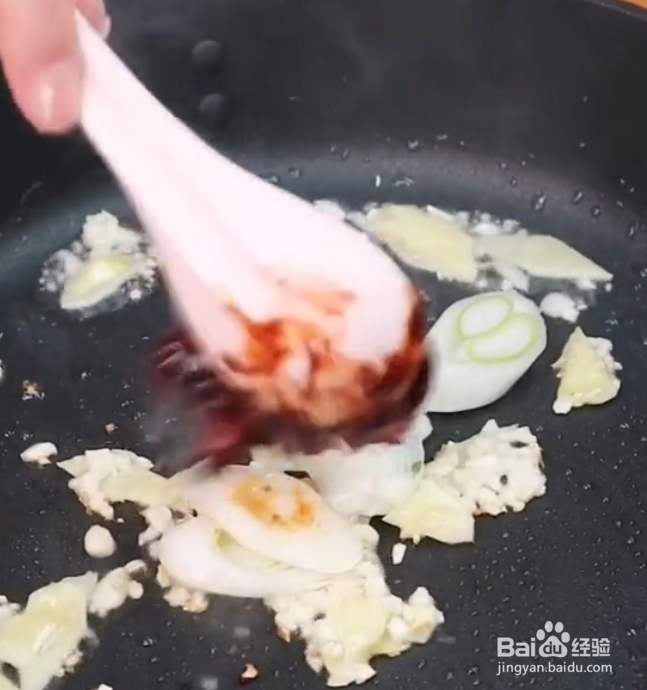 香菇炒土豆片的做法