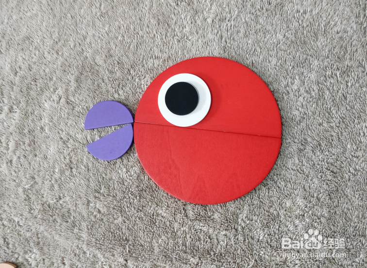 含四个半圆形的鸟儿用蒙氏积木怎样拼？