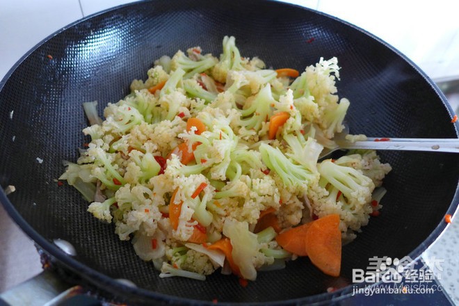 剁椒花椰菜的做法