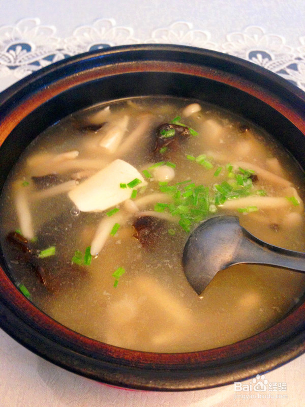 菌菇豆腐汤的家常做法
