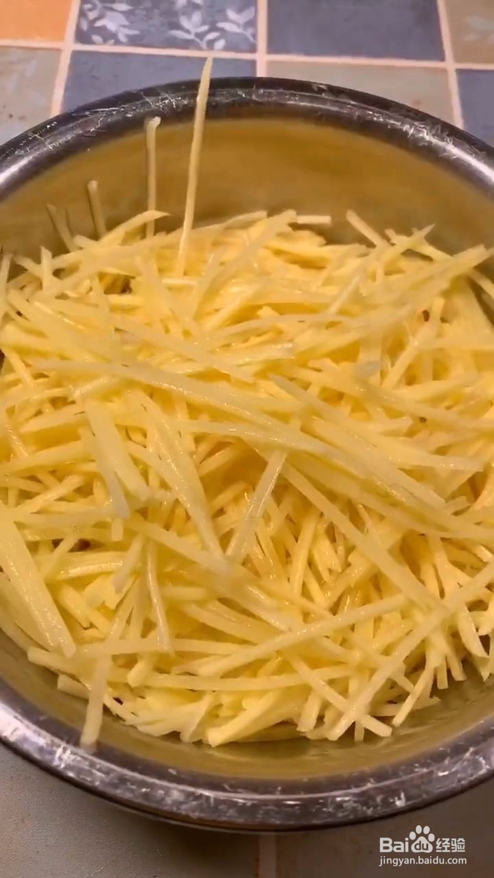 土豆丝鸡蛋饼如何自制才好吃？