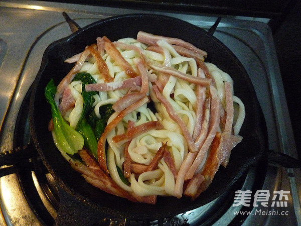 培根鸡蛋煎面
