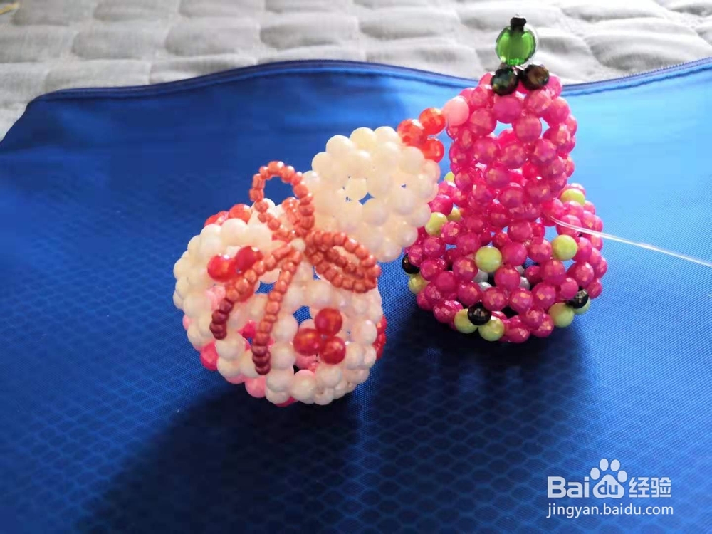 制作漂亮的钥匙扣、包包挂等串珠饰品