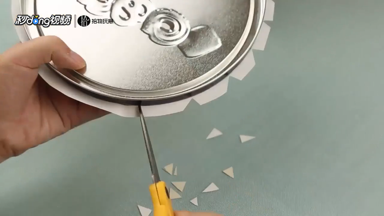 怎么用空饼干盒做一个精美的收纳小物件