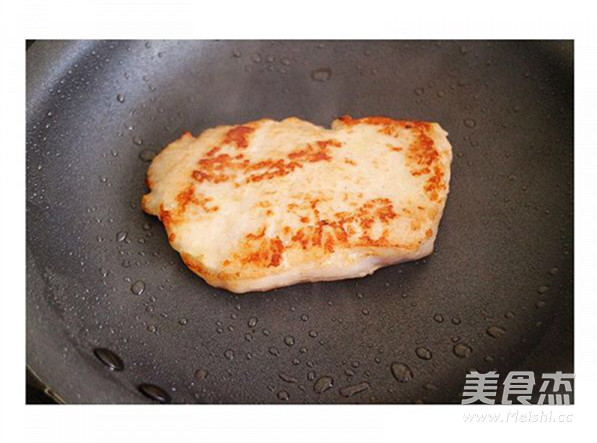 黑椒猪扒牛油果意面