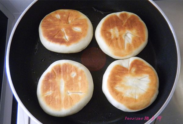红糖核桃发面饼