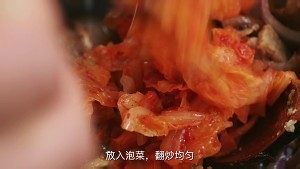 如何做韩式泡菜五花肉拌饭