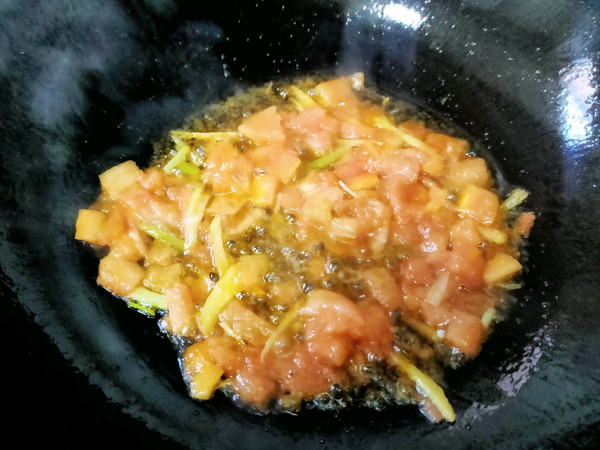 营养补钙番茄虾仁菌菇汤