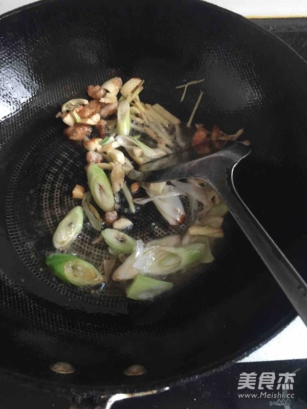 肉片炒花菜的做法