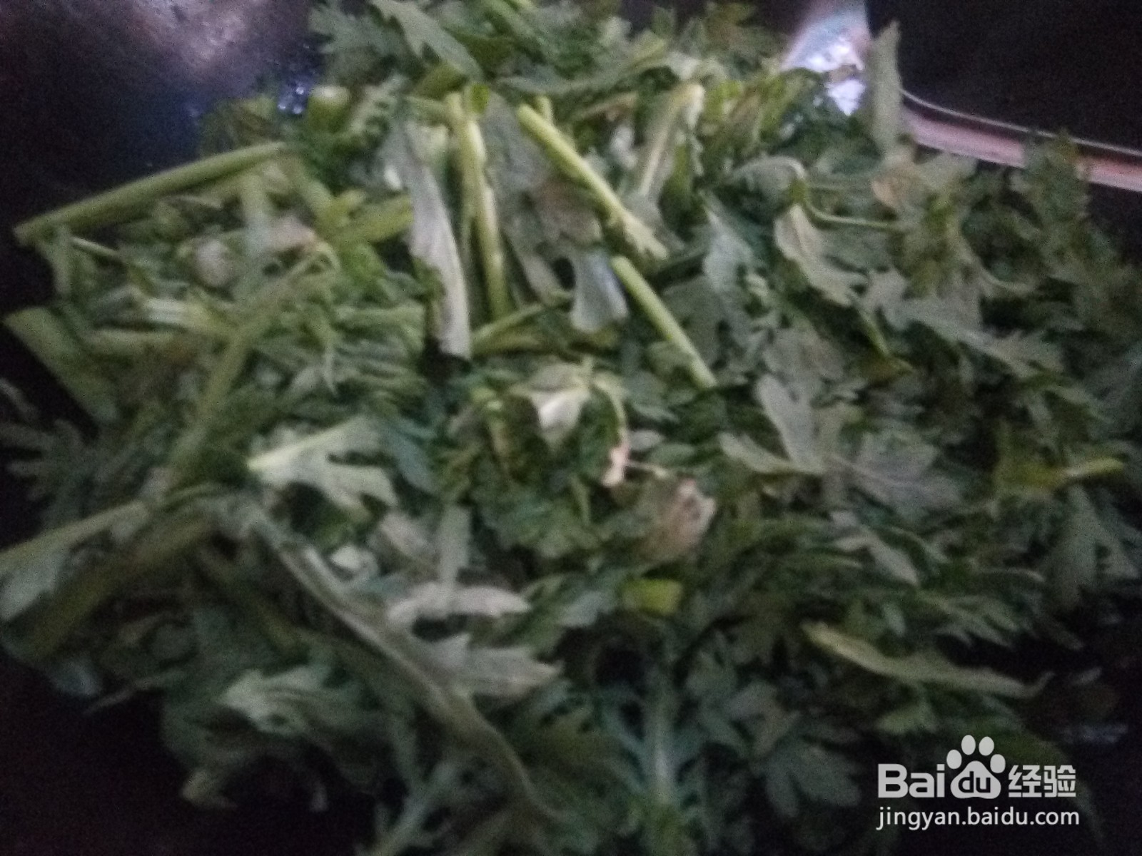 茼蒿炒松仁小肚