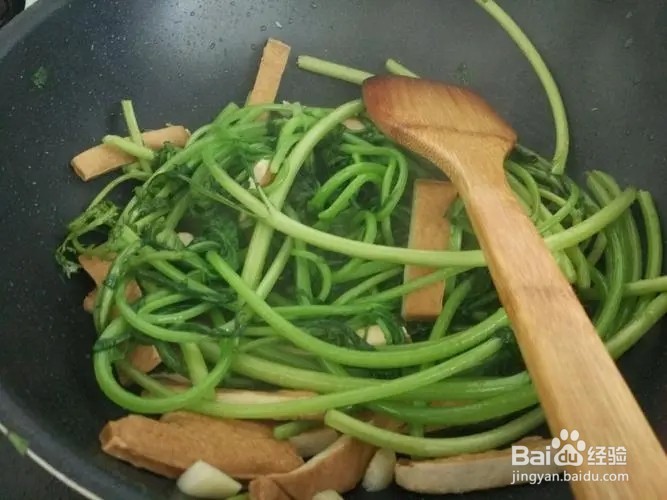 香豆干炒茼蒿