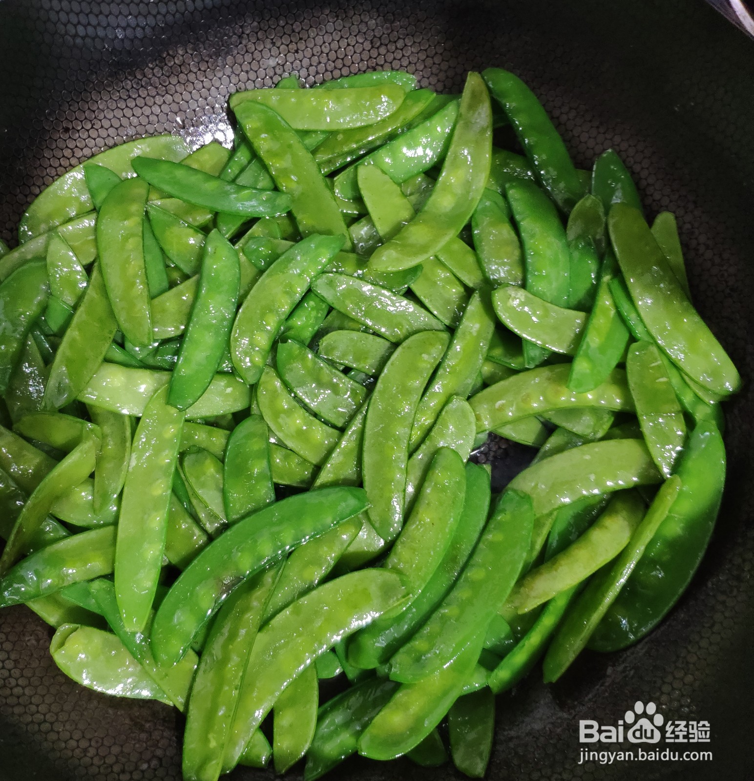 如何在家做美味的蒜炒荷兰豆