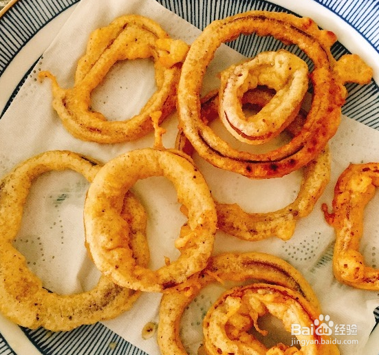 不用面包糠炸洋葱圈的做法