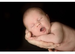 孕中期肚子发紧发胀疼痛，原因原来是这些