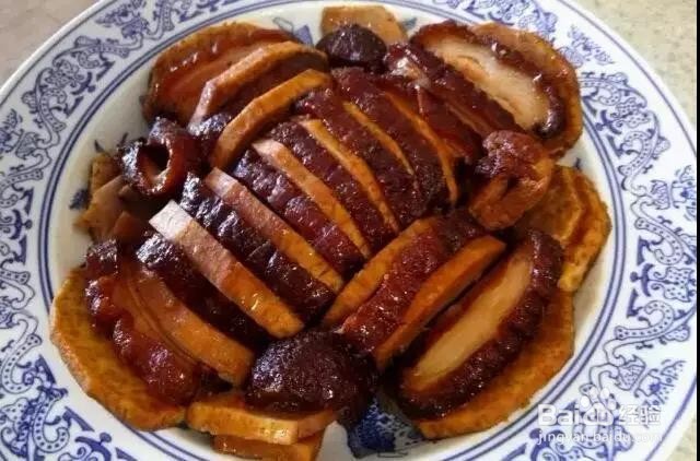 芋头扣肉的做法