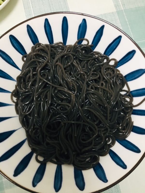 凉拌酸辣蕨根粉条