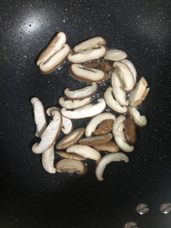 快手菜香菇炒牛肉