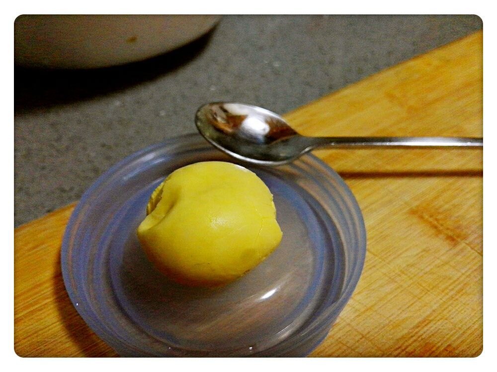 教你做宝宝最爱之虾蓉蛋黄泥,好吃极了