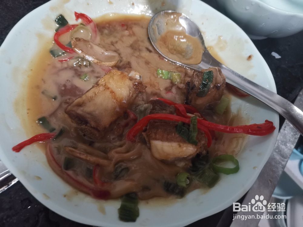 五花肉剩菜炖海带块