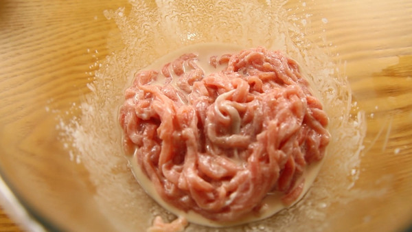 今天就吃这道京酱肉丝