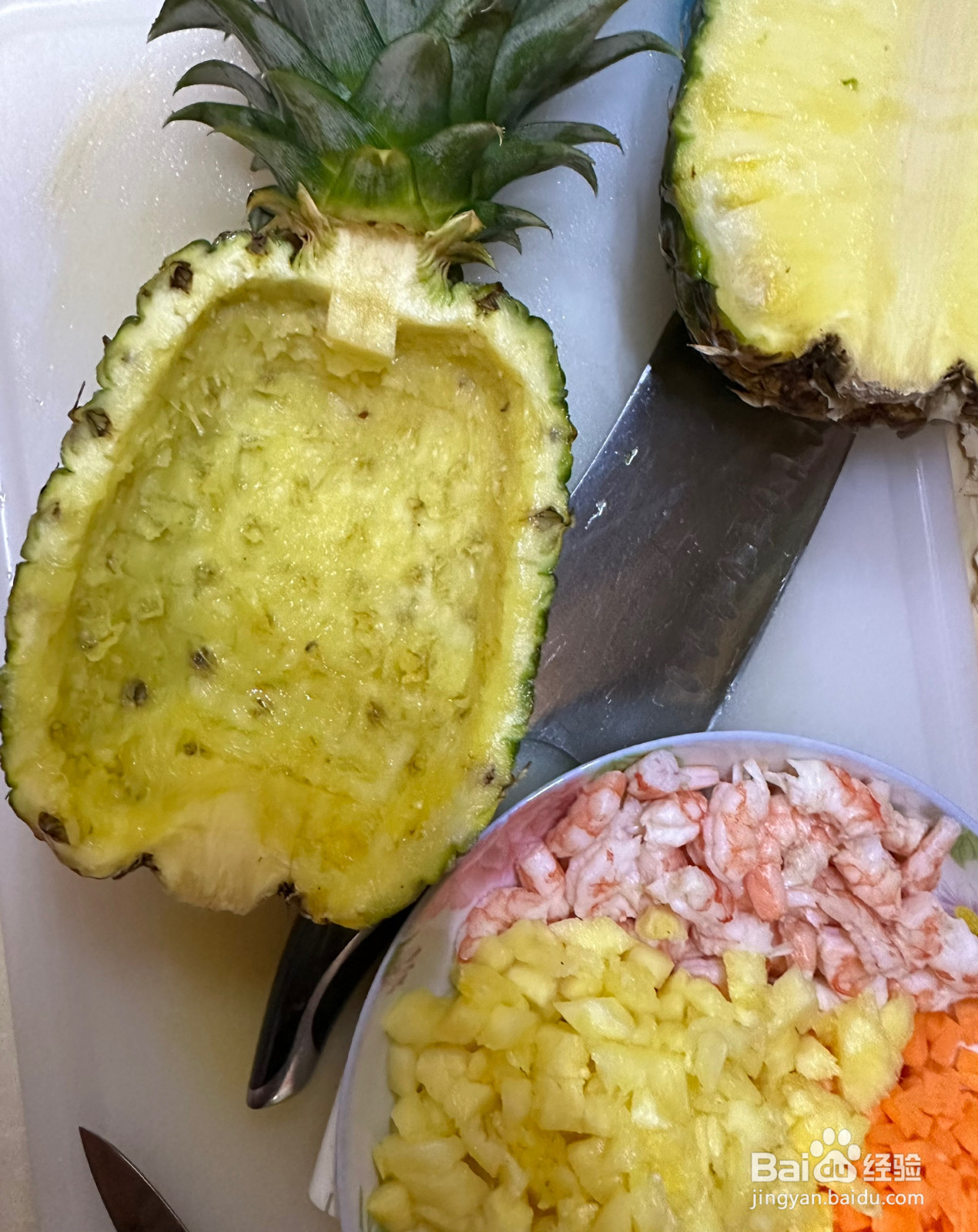 菠萝炒饭菠萝胡萝卜的做法