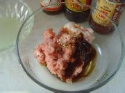 如何制作皮薄馅嫩的钟水饺