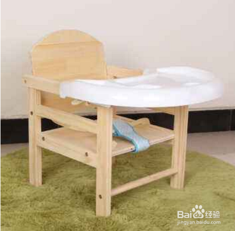如何给宝宝选用儿童餐椅？