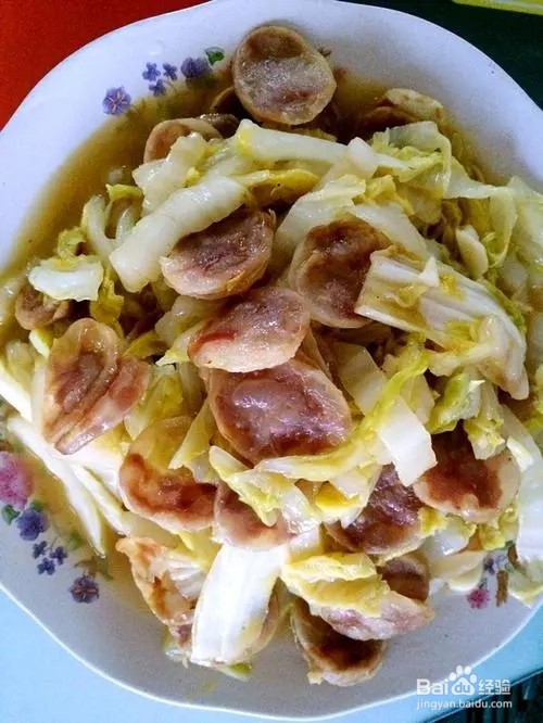 白菜炒香肠