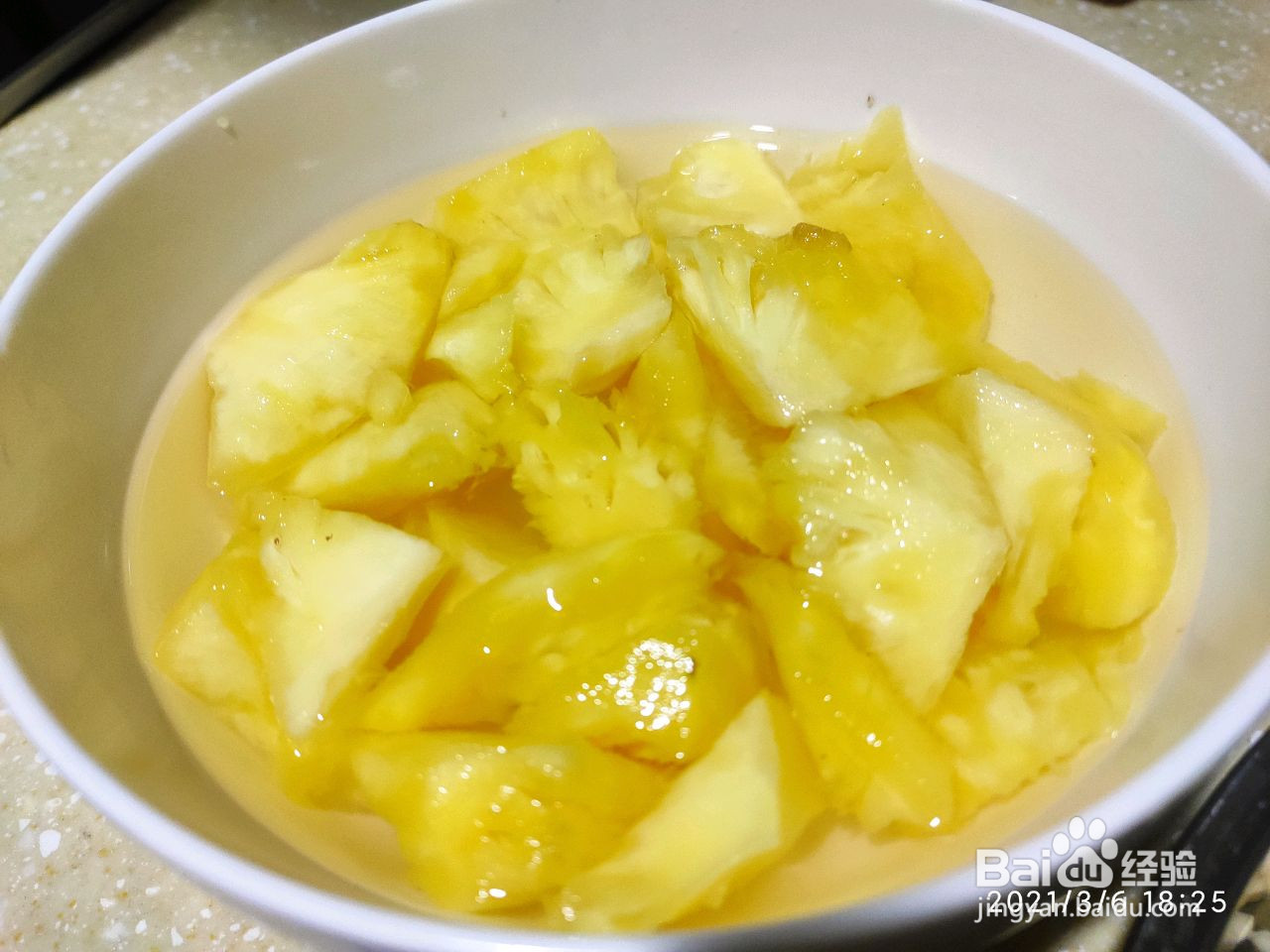 菠萝生炒骨的做法